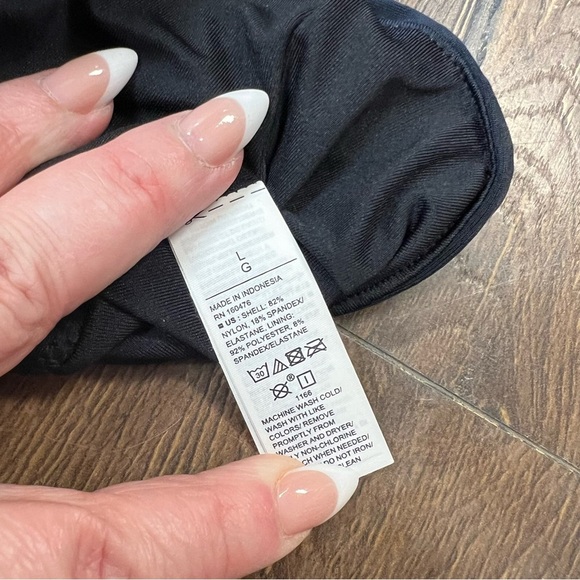 Old Navy Floral High-Waisted Bikini Set - Black and Multicolor SZ MED/LG - Picture 5 of 5